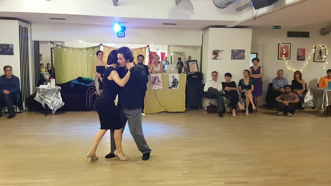 Video thumbnail for Céline Giordano & Alexis Quezada
_ Démo  4/4  @ Esta Noche de Luna  _ Paris _ DJ   Prasenjit Saha