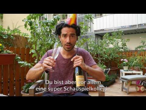 Stefano Bernardin gratuliert Frau Bock zum Geburtstag