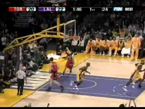 kobe no look pass to odom dunk vs raptors