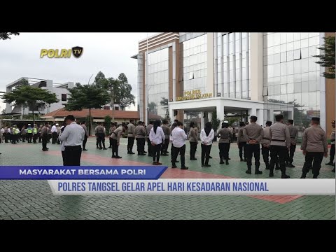 MASYARAKAT BERSAMA POLRI : BHABIN KAMTIBMAS POLRES TANGSEL LINDUNGI WARGA DARI SERANGAN ODGJ (1/2)