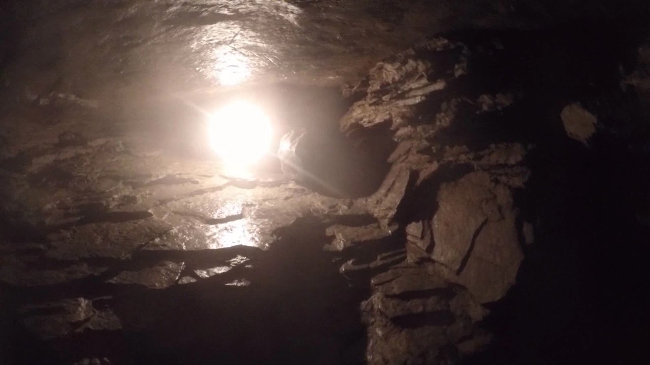 Ball's Cave (Gage Caverns) - Dry Side