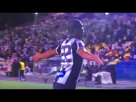 O primeiro gol de Rodrigão pelo Santos.