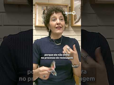 Reciclagem do papel que acompanha as figurinhas precisa passa por processo específico
