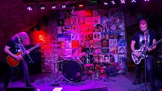 Video ITAI - Stejný den _live M-klub 25.4.2026
