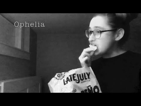 Sofa Shakespeare: Hamlet - Act III Scene II