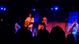 Kelly Willis and Bruce Robison - Long Way Home - 06/08/13 - at The Birchmere
