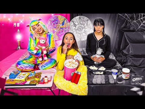 FESTA DO PIJAMA DA WANDINHA ADDAMS VS DA ENID