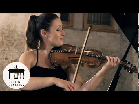 Ragnhild Hemsing - Allt under himmelens fäste, Op. 27/1 | Hardanger Fiddle (Johan Svendsen)