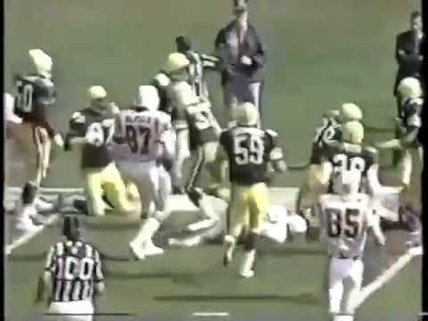 Doug Flutie makes two tackles - Patriots @ Packers 1988