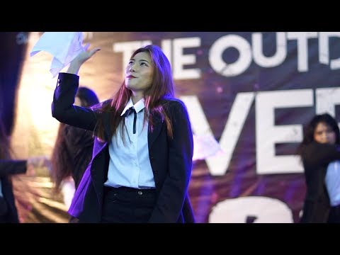 180825 Specific cover Dreamcatcher (Toey as Siyeon) - Full Moon & YOU AND I @ The outdoor plaza cov