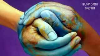 Gloria Estefan - Más Allá (Lyric Video)