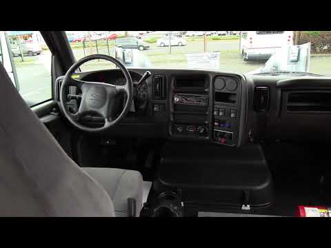 2007 Chevy Champion Challenger 29 Passenger + Rear Luggage Shuttle Bus - S20072