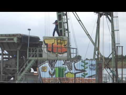 Lars Vader Centhron Das Klub Dance Contest