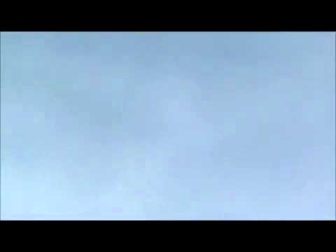 التصدي للطيران الحربي من قبل لواء أهل الأثر في محيط مطار دير الزور العسكري