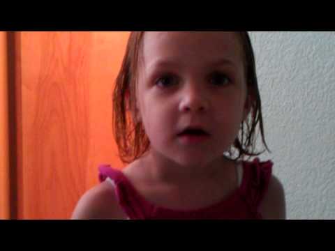 Maddie speaks "Spanish"