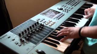 CeeLo Green - Run Rudolph Run - Electric Piano Version
