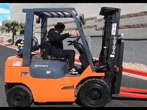 TOYOTA 7-series 7FGU25 5000lb LP (Propane) #3349 - Forklift for Sale