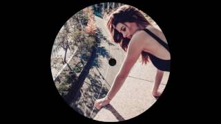 DOS - Come A Little Closer