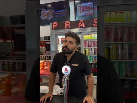 Τελικά ποιον κοροϊδεύει;🤣🤣🤣 #humor #shortvideo #food