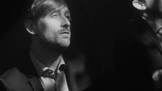 Musik-Video-Miniaturansicht zu Norman And Norma Songtext von The Divine Comedy