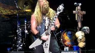 Black Label Society - Forever Down (live with amazing solo)