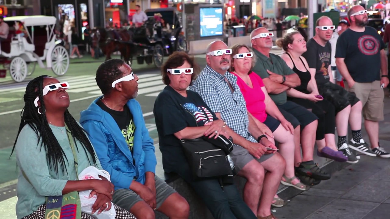 July 2017 Midnight Moment: "Time Spy" by Sun Xun