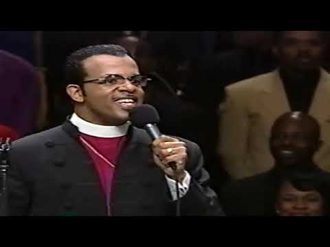 Bishop Carlton Pearson - I Know the Lord Will Make a Way Somehow | Live At AZUSA 3