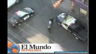 preview picture of video 'VORAZ INCENDIO EN MERCADO SANTA FE'
