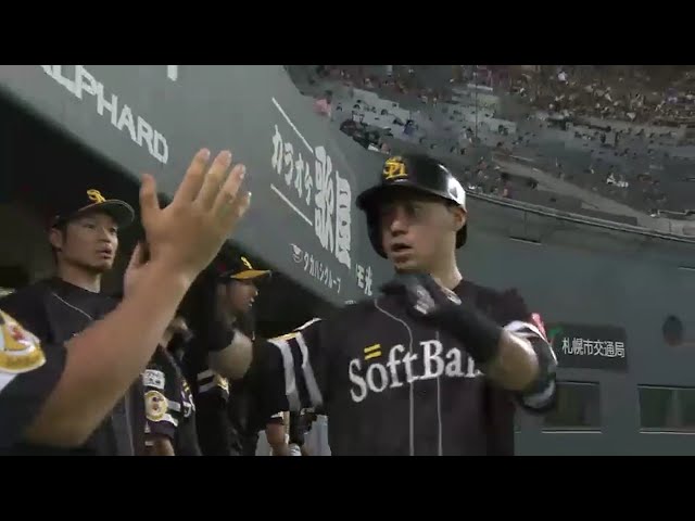 【4回表】ベンチも総立ち!! ホークス・明石 相手のミスを誘い同点に追い付く!! 2016/8/20 F-H