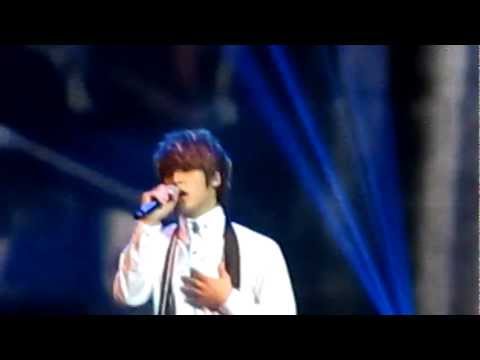 120303 Dongwoon & Doojoon-When The Door Closes @Be