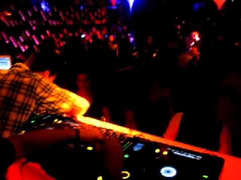DJ Wady Opening Cr2 Live & Direct Miami 2010