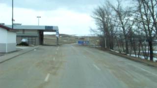 preview picture of video 'Crossing into Sk, canada'