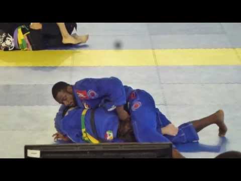 Oli Geddes vs Alan Nascimento  - IBJJF Rome Open 2013 - Black Adult - Open