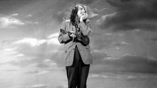 Tiny Tim sings Corn Mo's "Lollipop"