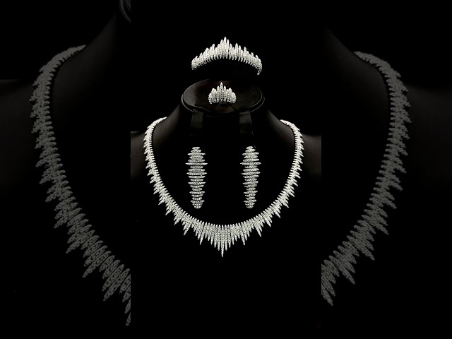 طقم زيركون فضي أنيق بإصدار خاص دقة الماس 5 قطع بضمان على اللون