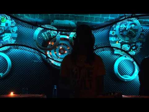 Speng Bond @ Jahtari @ Cross Club