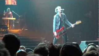 Guns N&#39; Roses - Motivation &quot;Tommy Stinson song&quot; (Seattle 2011)