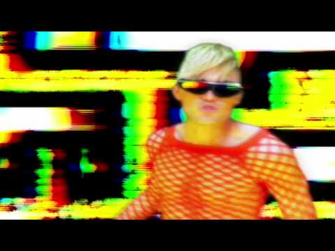 GEOMETRY IN MOTION - THE KIKI TWINS - OFFICIAL VIDEO