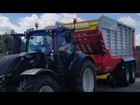 Das Limit für den Valtra zu wenig Leistung? der neue Pöttinger Jumbo7380 + Freundin mit dabei