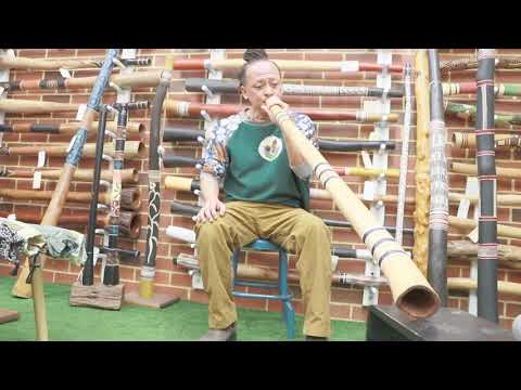 Winiwini Gurruwiwi Yidaki key of F#   (6770)