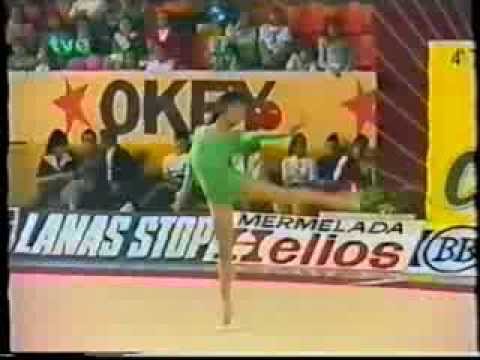 Silvia YUSTOS (ESP) ball - 1984 Valladolid international