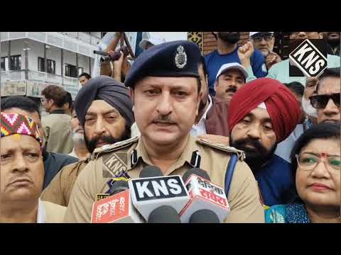 India's first 'Drivers' Dignity Day' kicks off from Srinagar. DIG Traffic K...