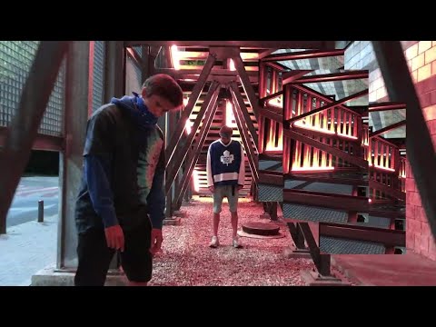 WIDZĄC W CIEMNOŚCI.avi