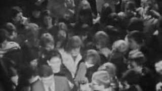 Gene Pitney Sings I'm Gonna Be Strong