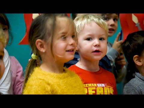 Platzhalter für YouTube Video. Klicken um das Video anzuzeigen. - St. Martin: Kita-Kinder singen
