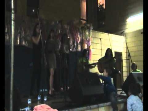 Actuacion chicas sofocados