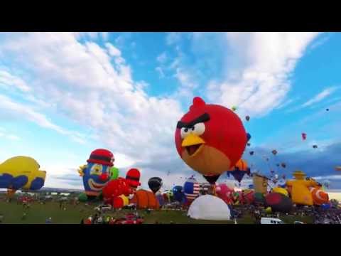 HIGH DEF Time Lapse of the Special Shapes Rodeo at the International Balloon Fiesta