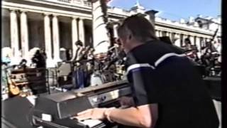 Broken Stones / Paul Weller