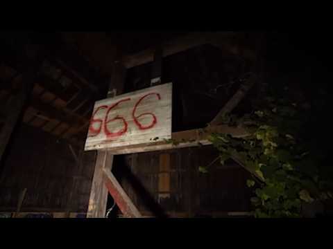 20 Creepy Outdoor Photos