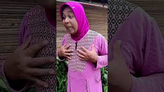 Download lagu Hilarious and crazy video @suciptomartinreal / Everyone Takes a Bath #shorts mp3